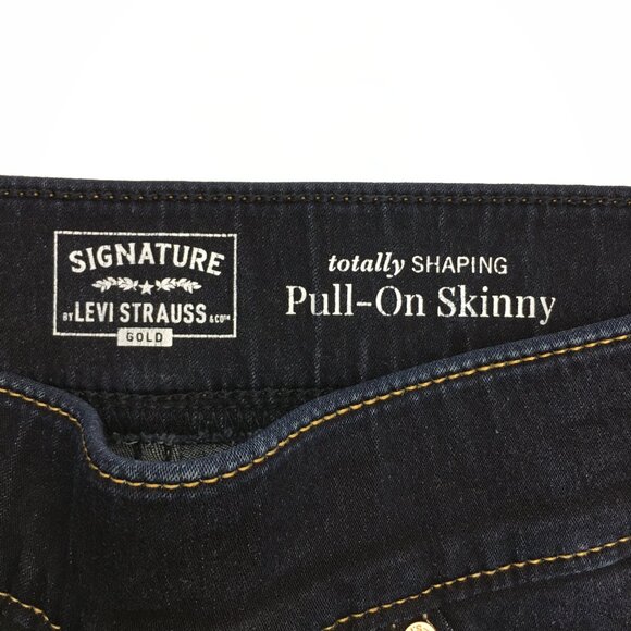 Levi's Women's Jeans Pull On Skinny Totally Shaping Stretch Dark Size 26 x 27 - Picture 3 of 10